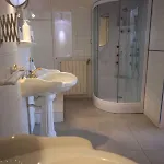 Maison De L'orb 3*