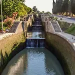 Maison De L'orb فندق مبيت وإفطار