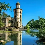 Maison De L'orb فندق مبيت وإفطار بزييه