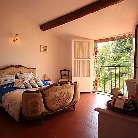 Bed & Breakfast Maison De L'orb 3*