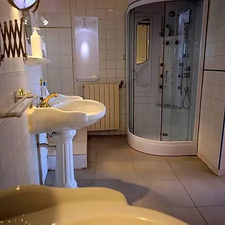 Bed & Breakfast Maison De L'orb 3*