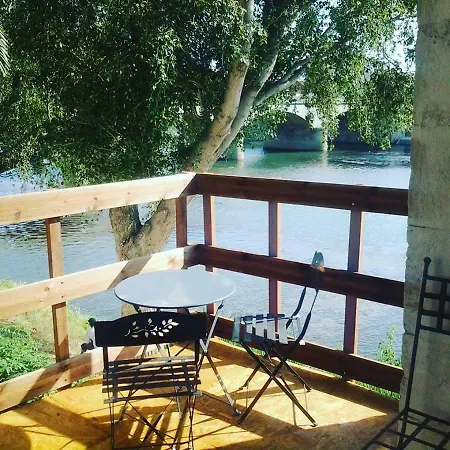 Maison De L'orb Couette-café 3*