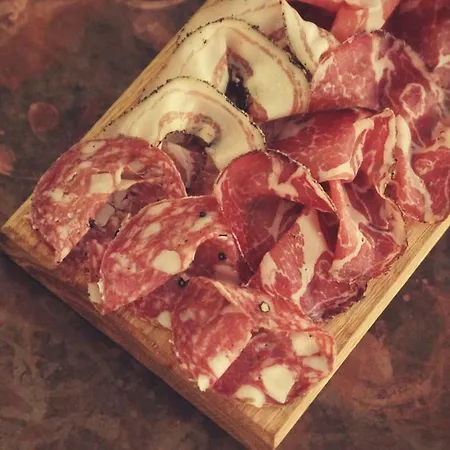 Couette-café Maison De L'orb